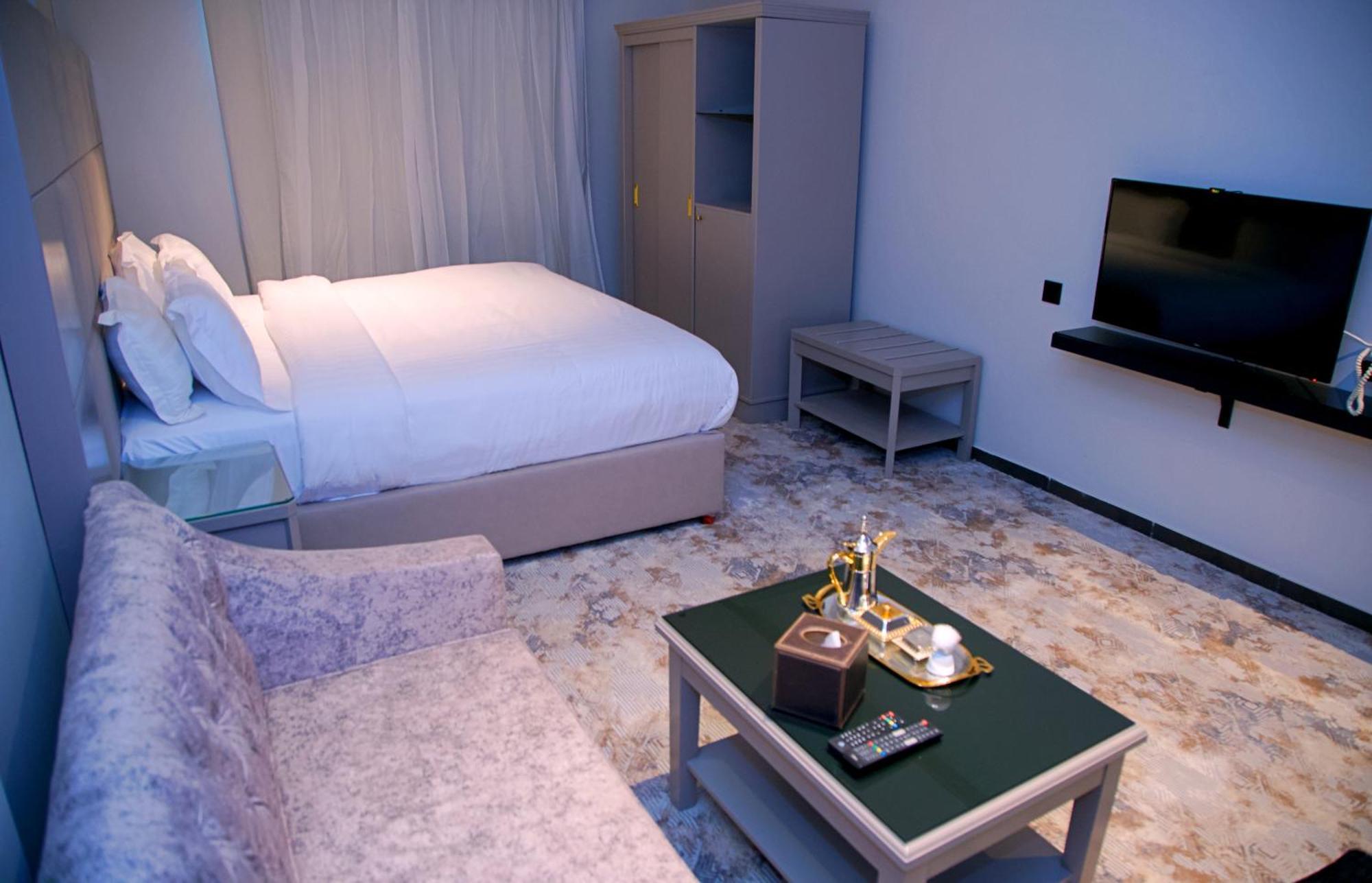 Sharz Hotel Бурайда Екстер'єр фото