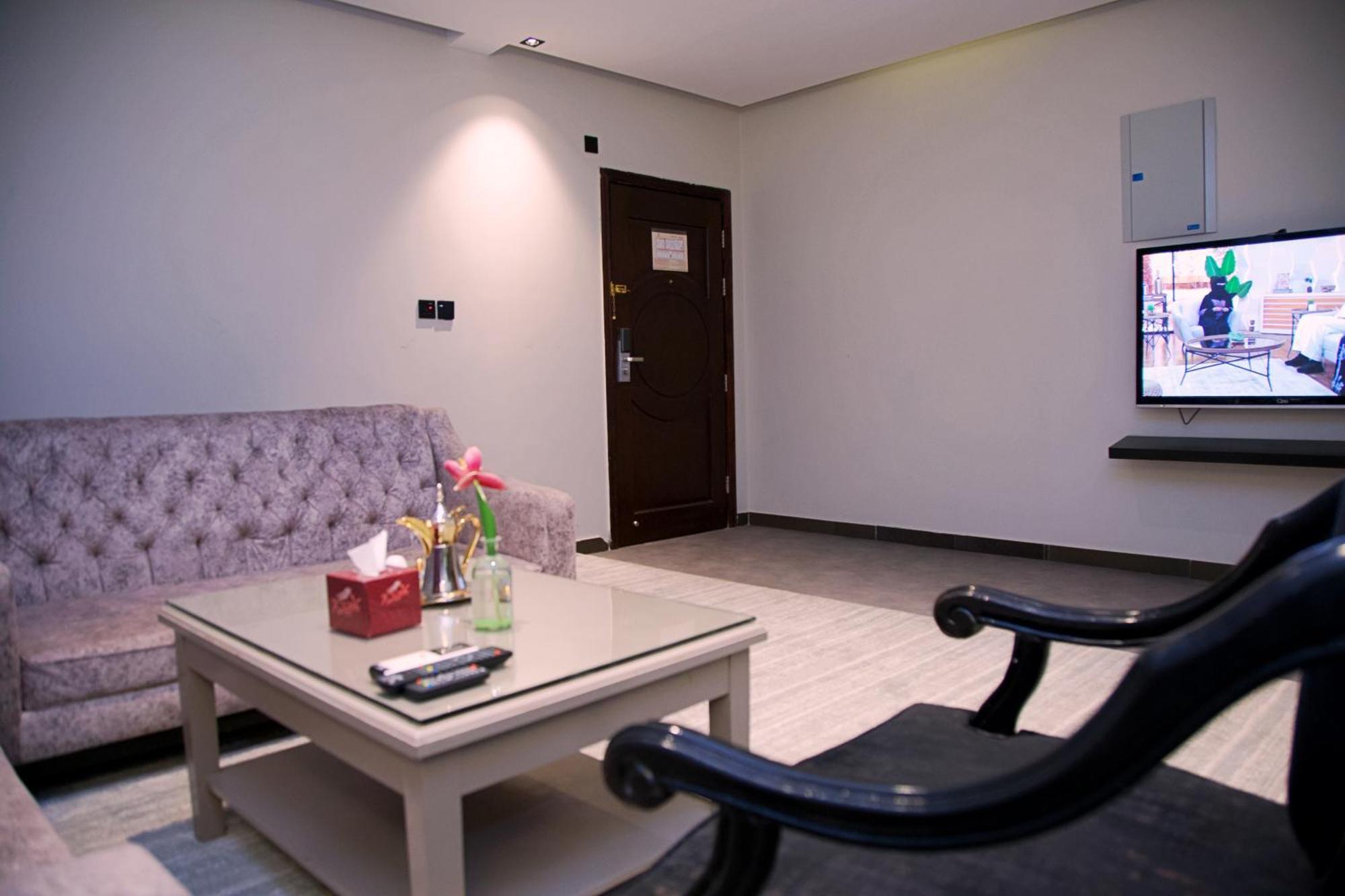 Sharz Hotel Бурайда Екстер'єр фото