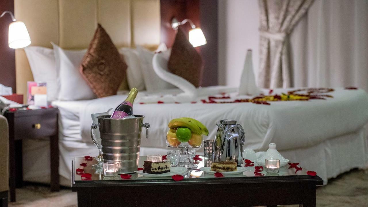 Sharz Hotel Бурайда Екстер'єр фото